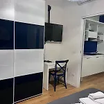 Stay-apartments In Andrea Da バーリ